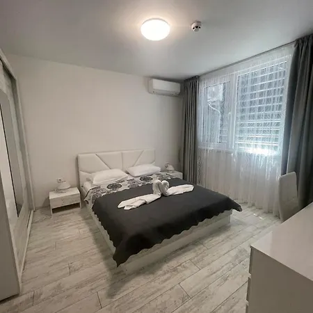 тристаен в Sunny Plaza, Апартамент *