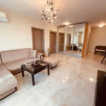 тристаен в Sunny Plaza, Апартамент *
