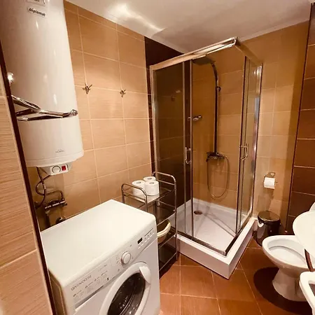 тристаен в Sunny Plaza, Daire